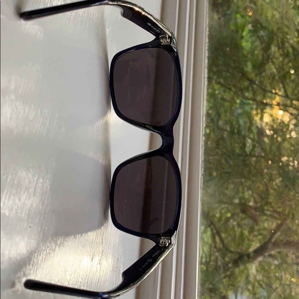 Salvatore Ferragamo Sunglasses - Picture 4 of 6